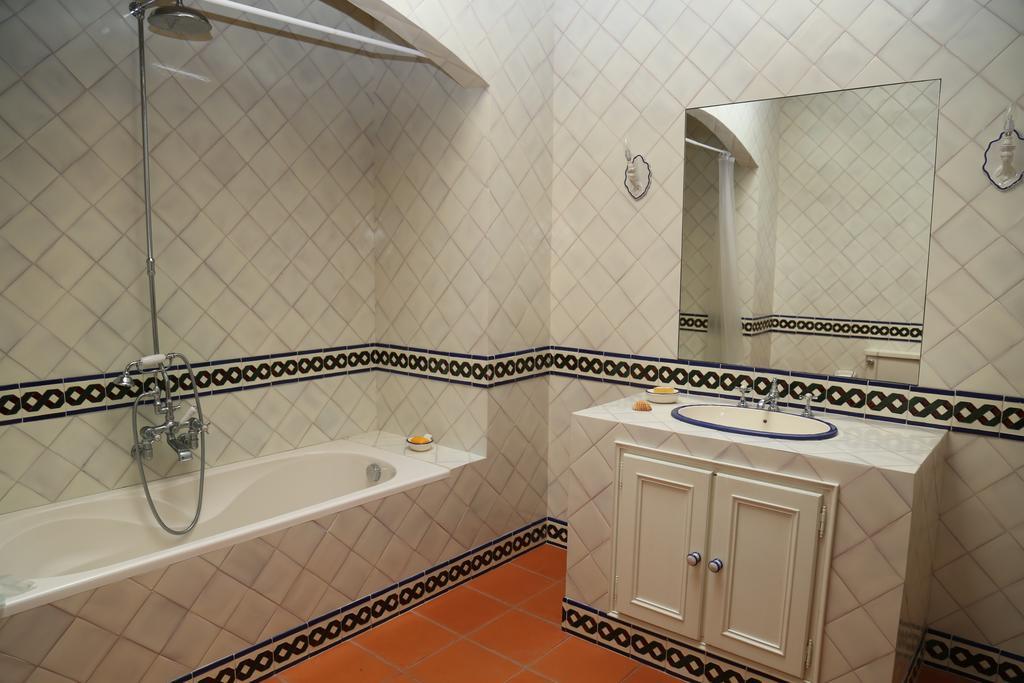 Quinta Dos Castanheiros Bed And Breakfast Ponte de Lima Δωμάτιο φωτογραφία