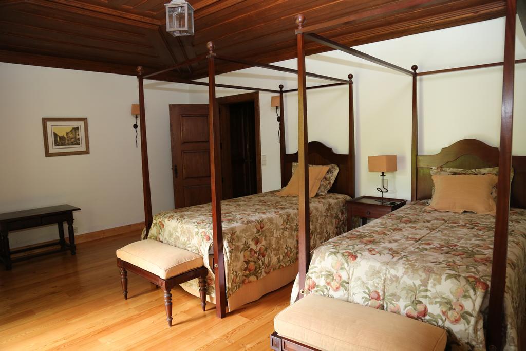 Quinta Dos Castanheiros Bed And Breakfast Ponte de Lima Δωμάτιο φωτογραφία