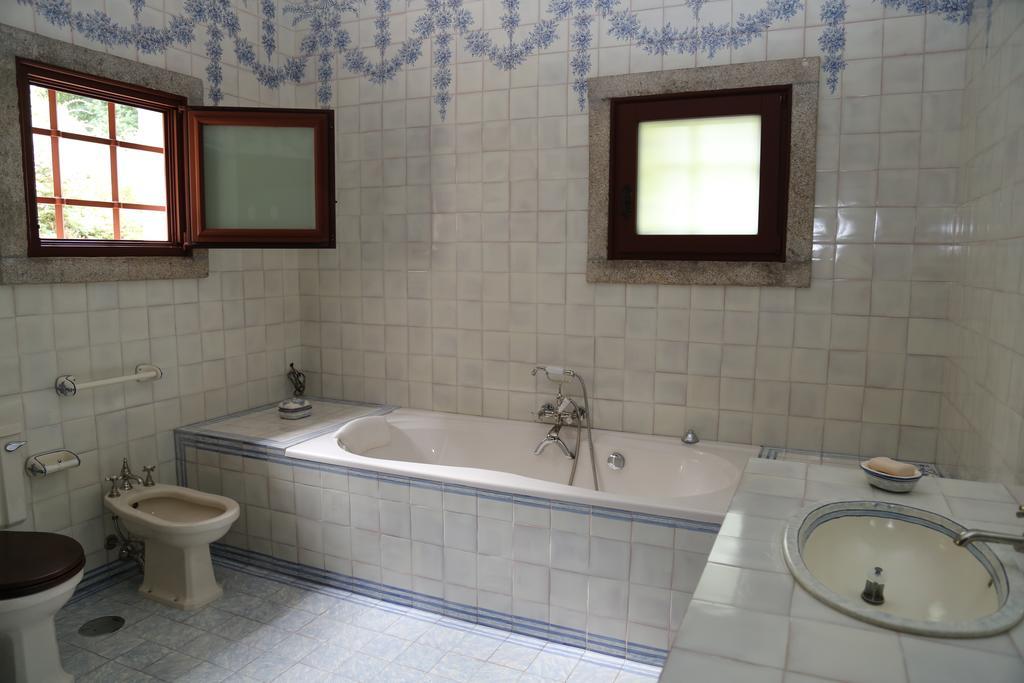 Quinta Dos Castanheiros Bed And Breakfast Ponte de Lima Δωμάτιο φωτογραφία